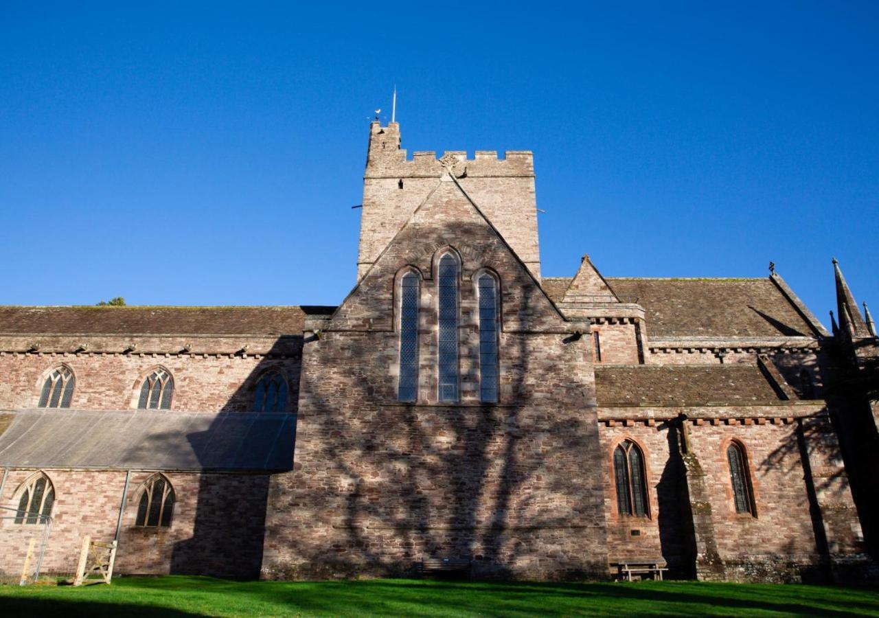 Castell Madoc Cottages Lower Chapel Exteriér fotografie