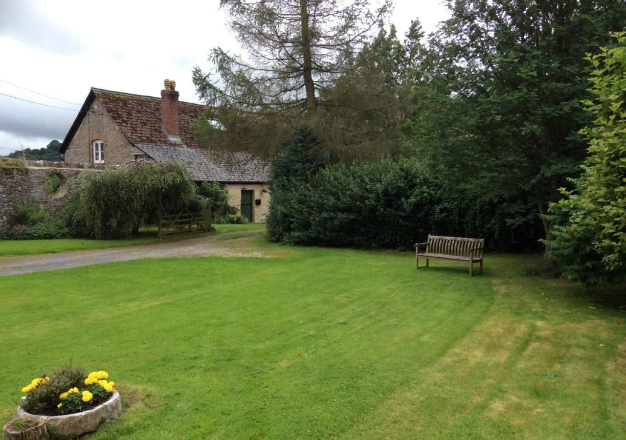 Castell Madoc Cottages Lower Chapel Exteriér fotografie