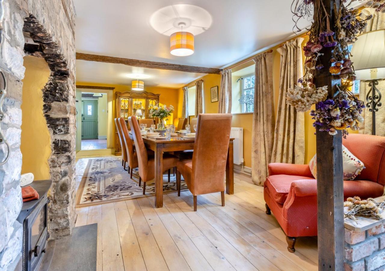 Castell Madoc Cottages Lower Chapel Exteriér fotografie