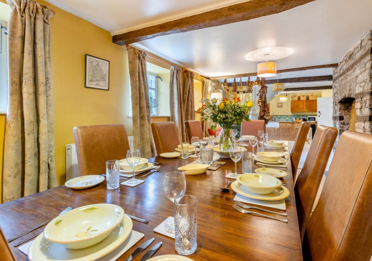 Castell Madoc Cottages Lower Chapel Exteriér fotografie